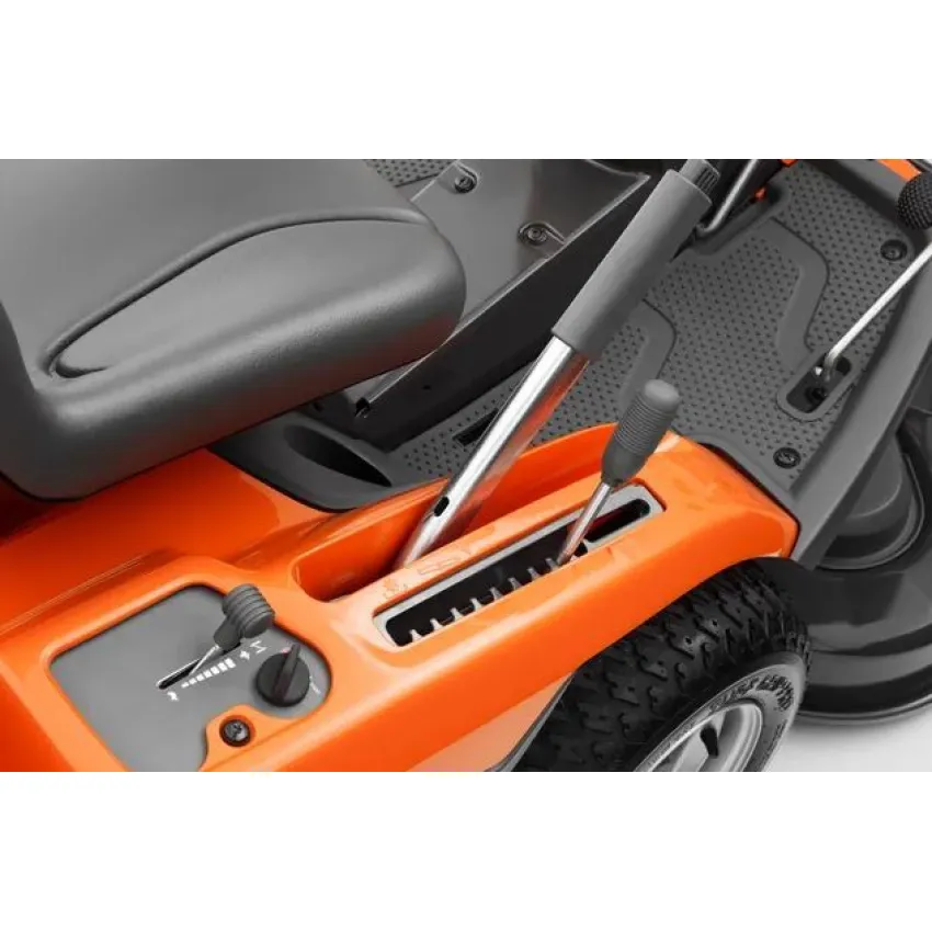 Husqvarna R112C Райдер - Мощен градински трактор с 85 см косилен апарат
