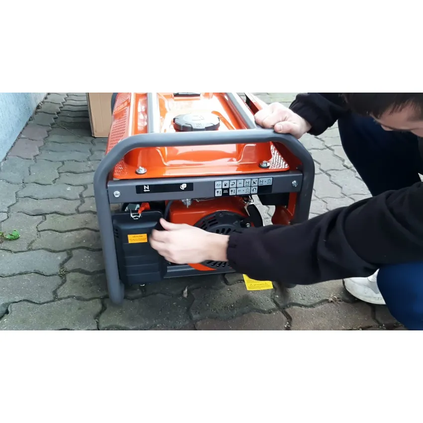 Генератор Husqvarna G2500P - 5,5 к.с., 196 см3, 4-тактов бензинов двигател