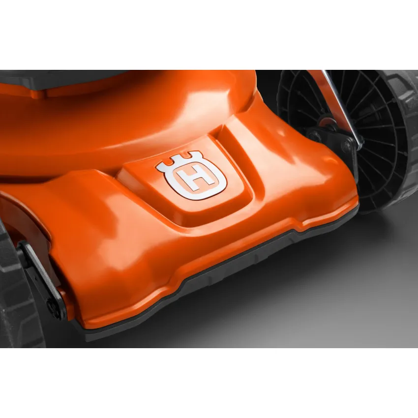 Косачка Husqvarna LC140P - Бензинова, 40 см Ширина на Косене, 1.95 кВт Мощност