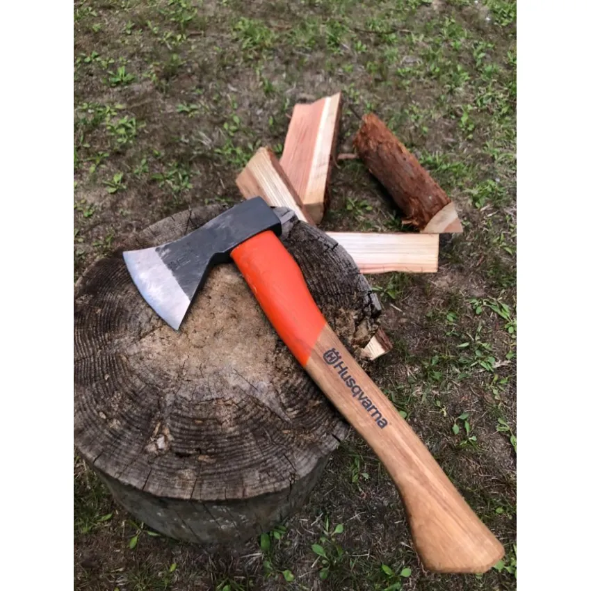 Husqvarna 597627701 Къмпинг Брадва 0.6kg - Малка Брадвичка за Дърва, Градина и Трекинг