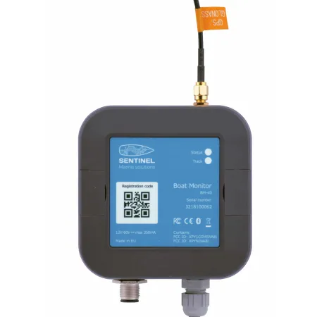 GPS ТРАКЕР BM40 Имаме удоволствието да Ви представим новия Honda Marine GPS тракер. Устройството е специално разработено за Honda и работи с нашите NMEA2000 съвместими извънбордови двигатели в диапазона (BF40-BF350). 