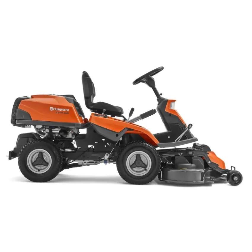 Райдер Husqvarna R216T AWD: Мощен градински трактор с 4x4 задвижване и 94/103 cm режещ апарат