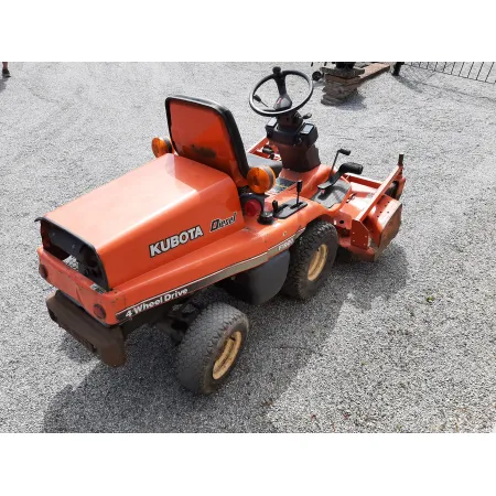 Професионална косачка KUBOTA F1900 D