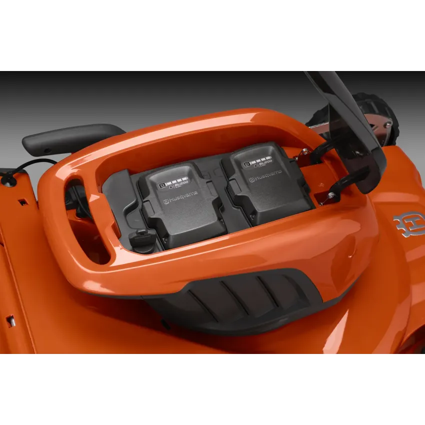 Акумулаторна Косачка Husqvarna LC347i VX - Мощна и Безшумна, 47 см Ширина на Косене