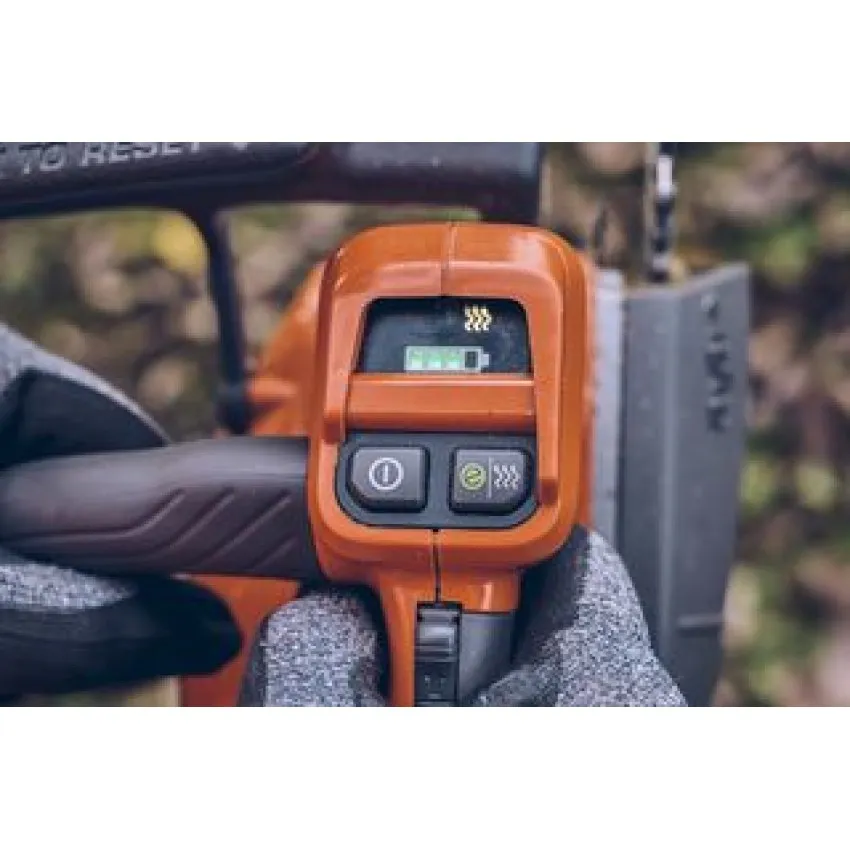 Husqvarna T540i XP - Професионален Акумулаторен Трион за Кастрене
