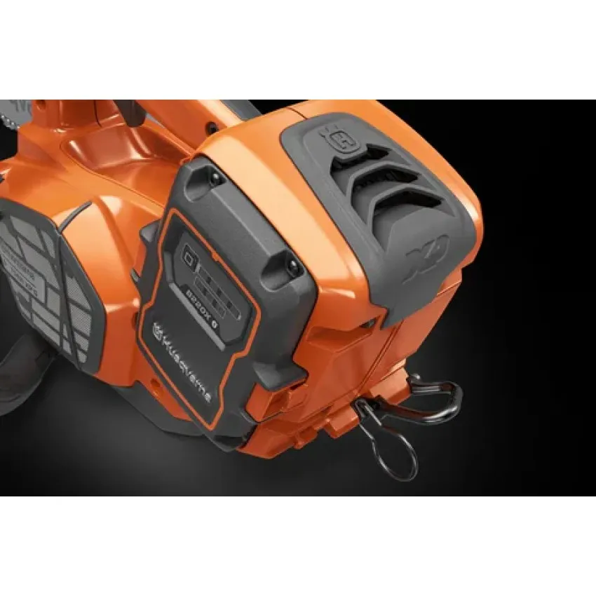 Husqvarna T542i XP - Професионален Акумулаторен Верижен Трион с 40 см Шина