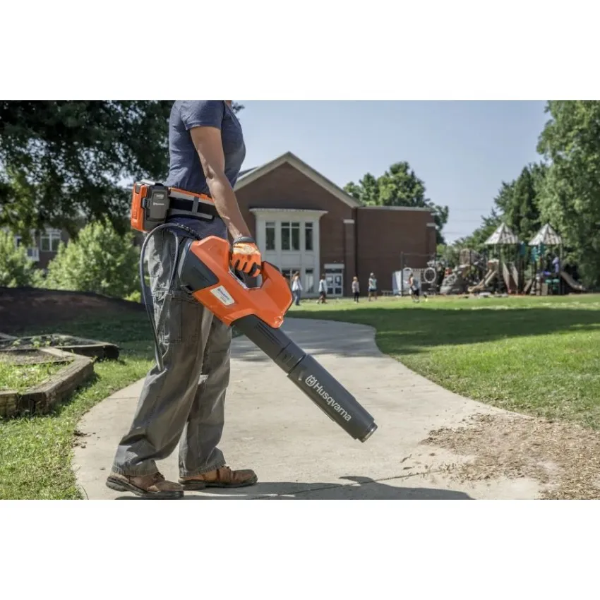 Husqvarna 570BTS - Професионална Моторна Метла със Самар, 65.6 см³, 3.8 к.с.