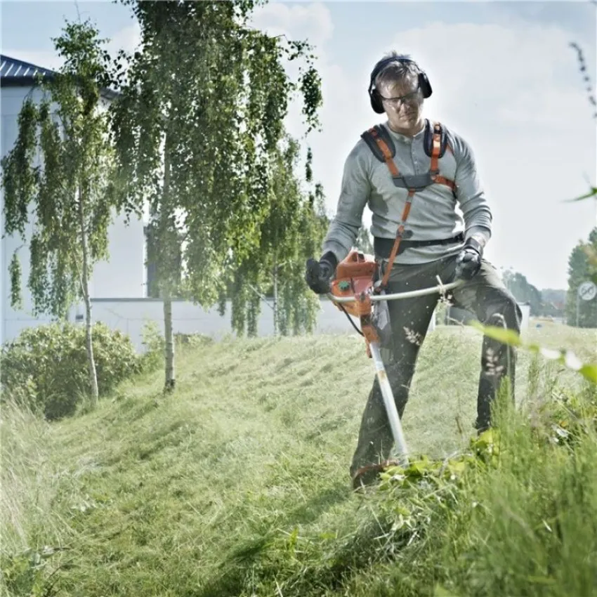 Husqvarna 553RBX - Професионален гръбен бензинов храсторез, 3.1 к.с.