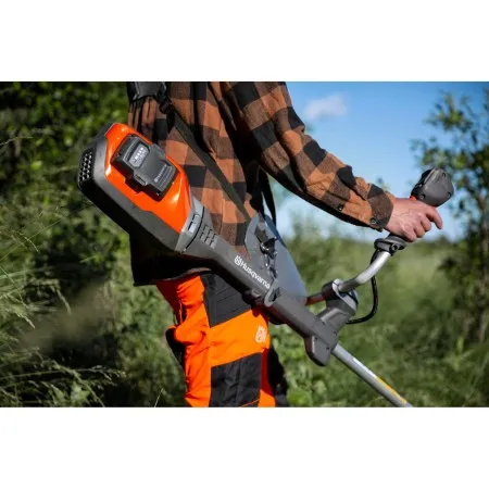 Husqvarna 535iRX Акумулаторен храсторез - 45 см, E-TORQ двигател