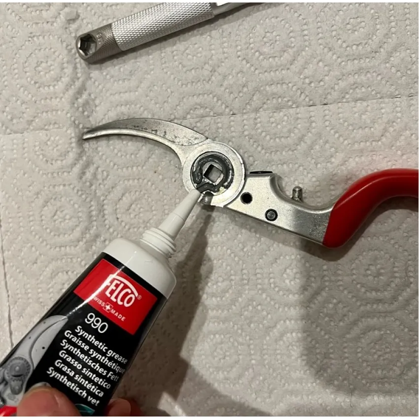 FELCO 990 Синтетична биоразградима водоустойчива грес