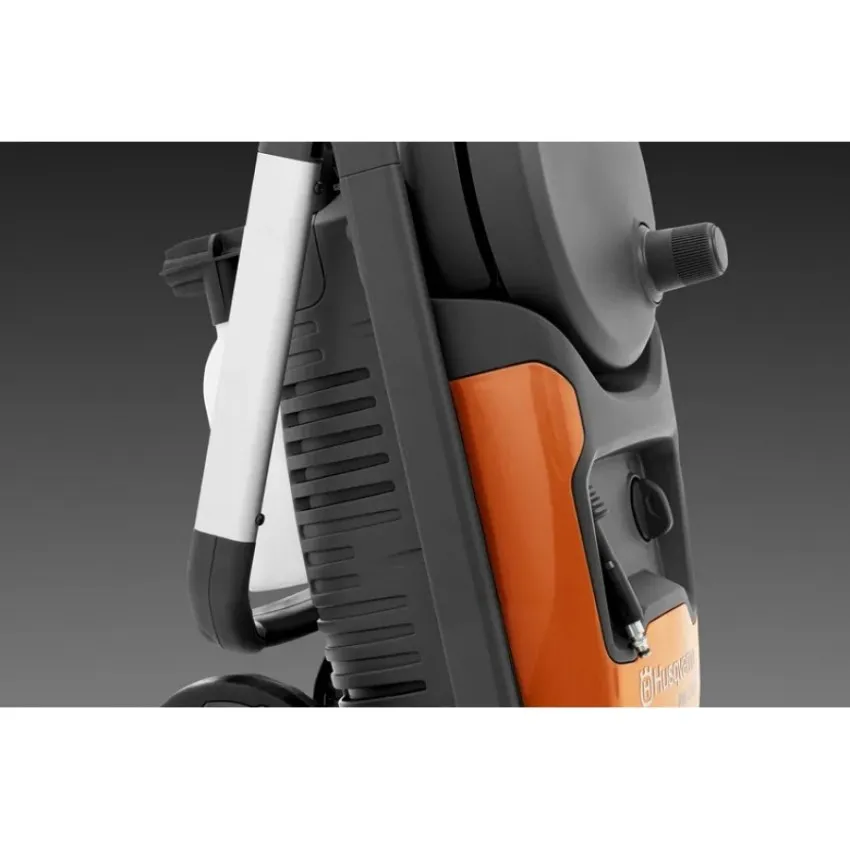 Водоструйка Husqvarna PW130 - Компактна електрическа машина за високо налягане с гъвкав маркуч и многофункционална дюза