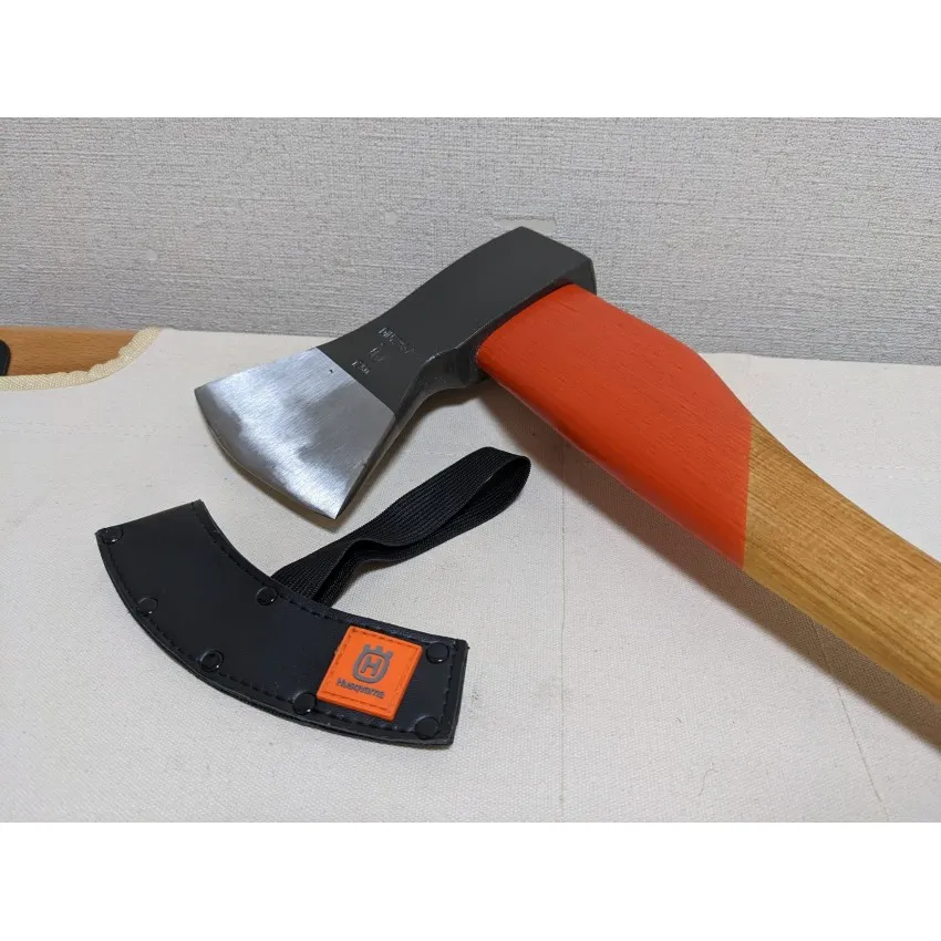 Husqvarna 597627701 Къмпинг Брадва 0.6kg - Малка Брадвичка за Дърва, Градина и Трекинг