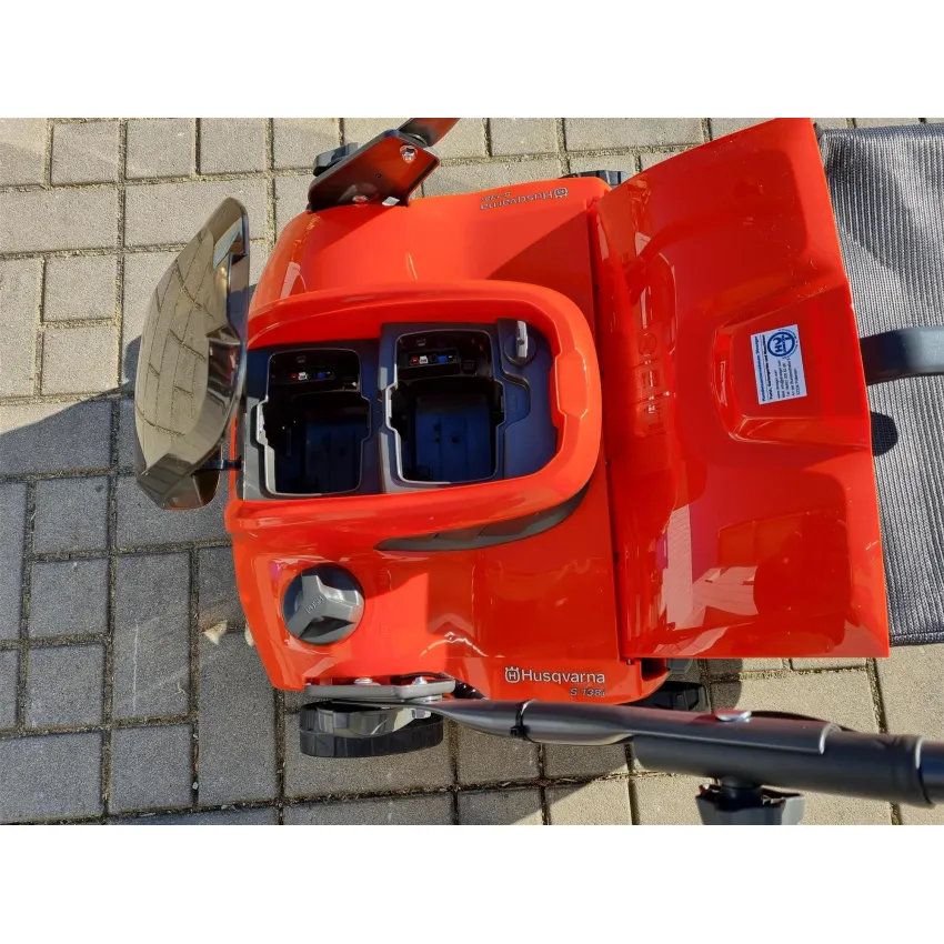 Husqvarna S138i Акумулаторен Аератор и Скарификатор - 38 см, 900W