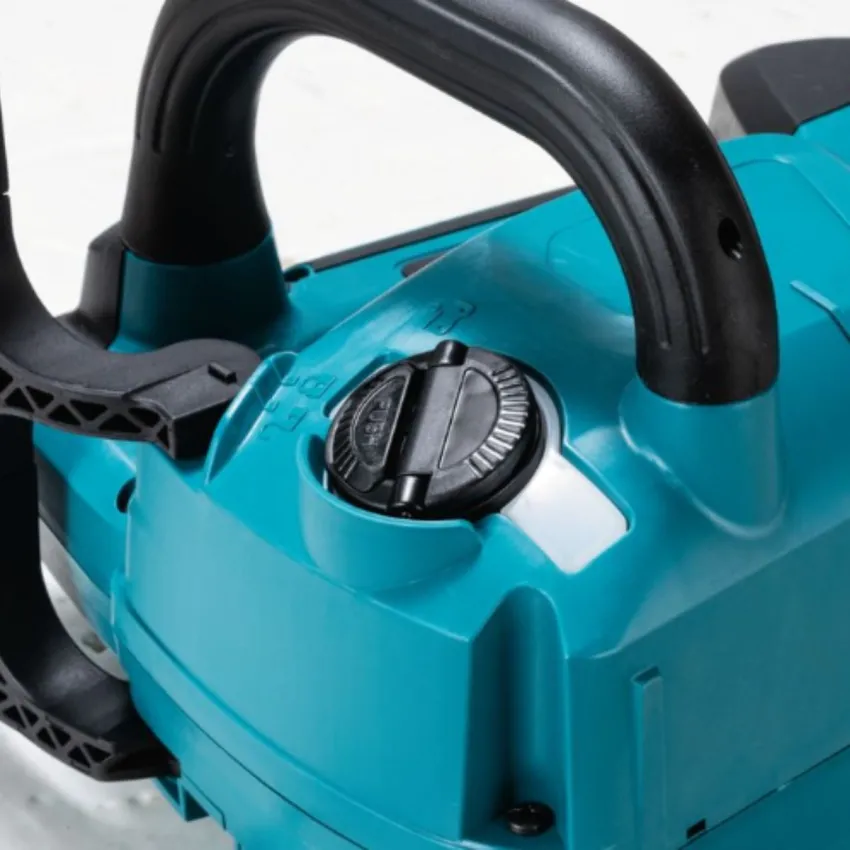 Професионална акумулаторна резачка за дърва Makita UC004GZ, XGT, 40 V, 350 мм, без батерия и зарядно + ПОДАРЪК Комплект за заточване на вериги Makita