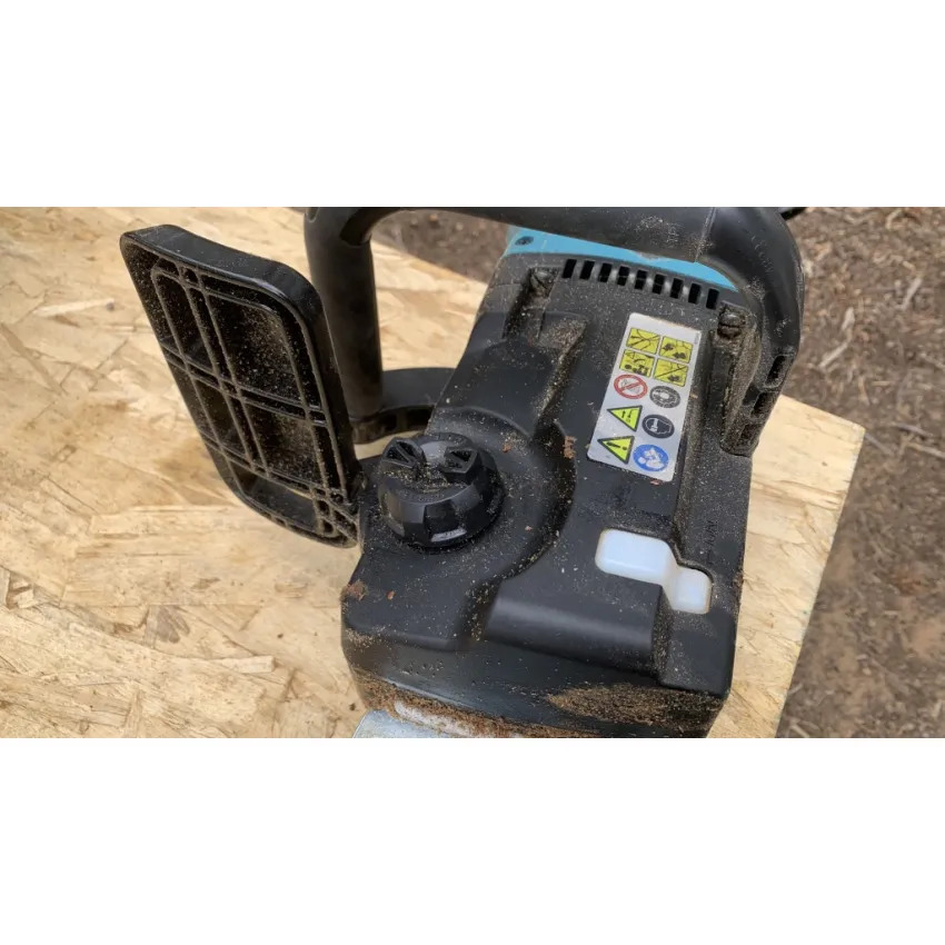 Електрически верижен трион Makita UC4051A 2 kW, 40 cм, 3/8"