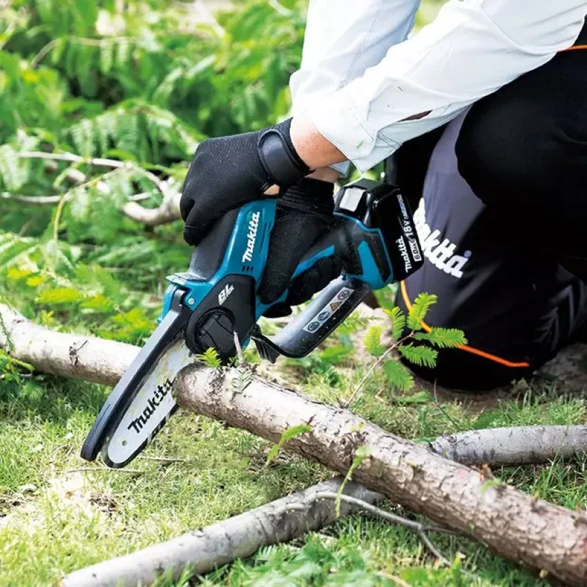 Акумулаторна безчеткова кастрачка Makita DUC150Z, LXT, 18 V, 15 см, без батерия и зарядно
