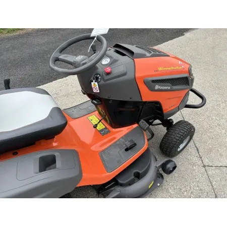 Husqvarna TC 242TX Тракторна Косачка - 108 см, 21.5 к.с. Kawasaki