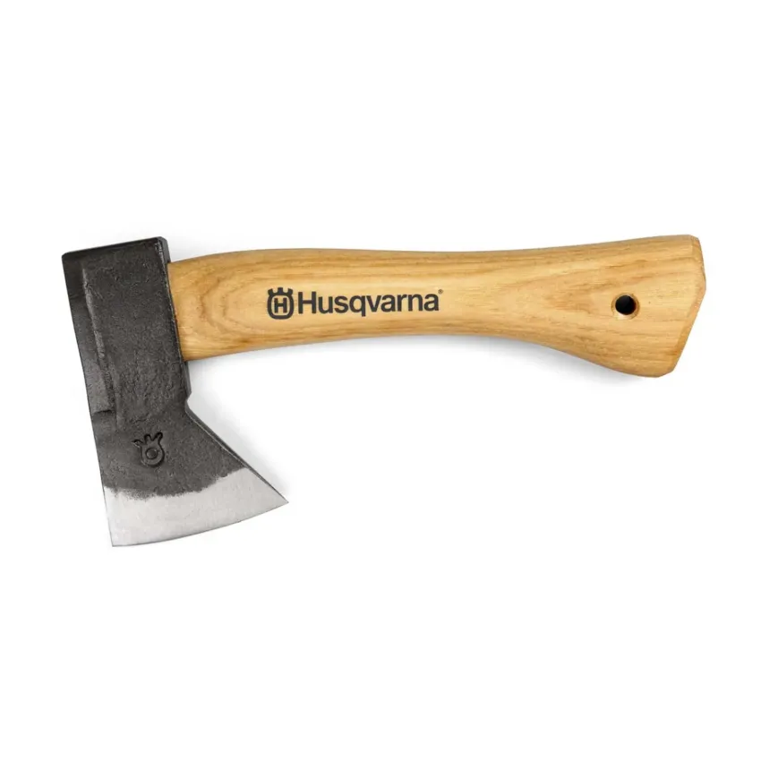 Туристическа Брадва Husqvarna - Компактна и Лека за Къмпинг и Туризъм