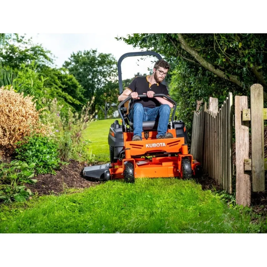KUBOTA Z1-421 – професионална Zero Turn косачка с Kawasaki V-Twin двигател