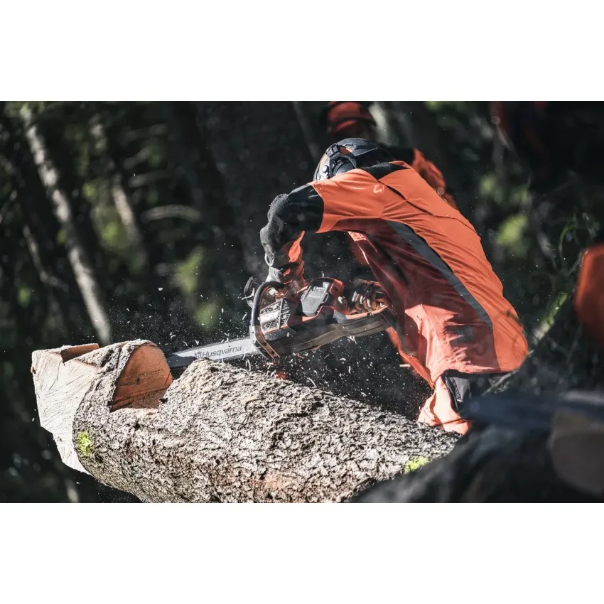 Husqvarna 540i XP® G Акумулаторен Моторен Трион с Отопляеми Дръжки и Интегрирана Свързаност