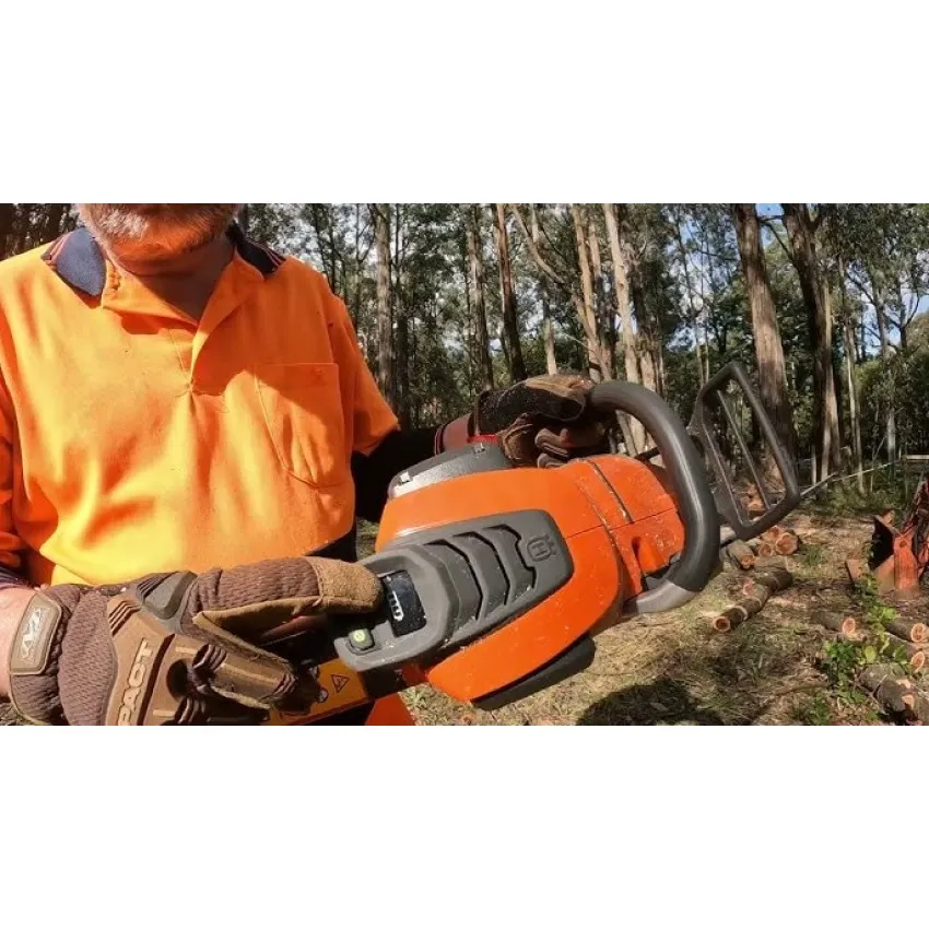 Husqvarna 540i XP® G Акумулаторен Моторен Трион с Отопляеми Дръжки и Интегрирана Свързаност