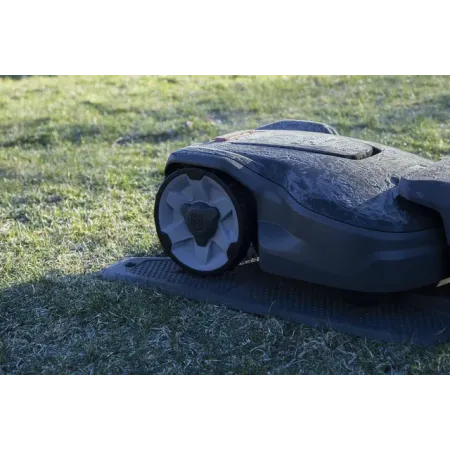 Husqvarna Automower 315 Mark II - Роботизирана косачка за площи до 1500 кв.м.