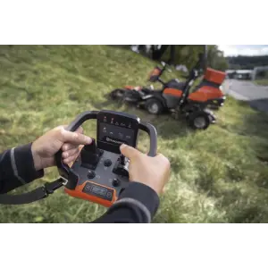 Husqvarna P524XR EFI - Професионален бензинов райдер с дистанционно управление