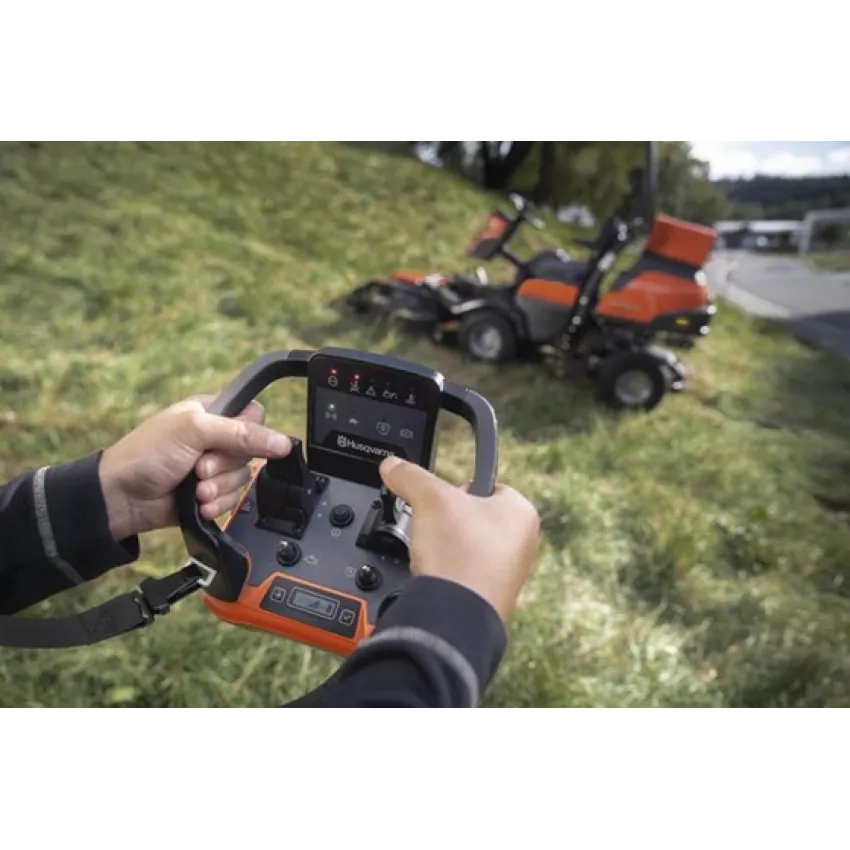 Husqvarna P524XR EFI - Професионален бензинов райдер с дистанционно управление