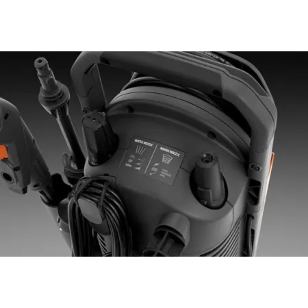 Водоструйка Husqvarna PW240 - Мощна електрическа машина за високо налягане с гъвкав маркуч и многофункционална дюза