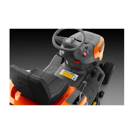 Градински трактор Husqvarna TC 114 - Косачка с 250л кош и компактен дизайн