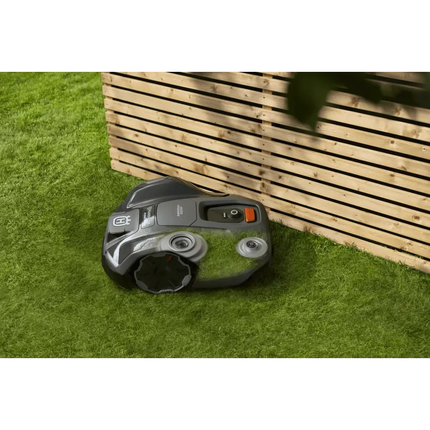 Husqvarna Automower® 305E NERA - Косачка-робот с EdgeCut и GPS, до 600 кв.м.