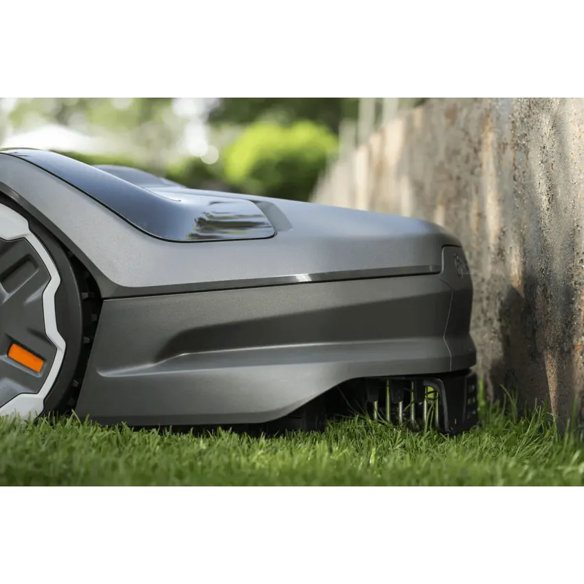 Husqvarna Automower® 305E NERA - Косачка-робот с EdgeCut и GPS, до 600 кв.м.