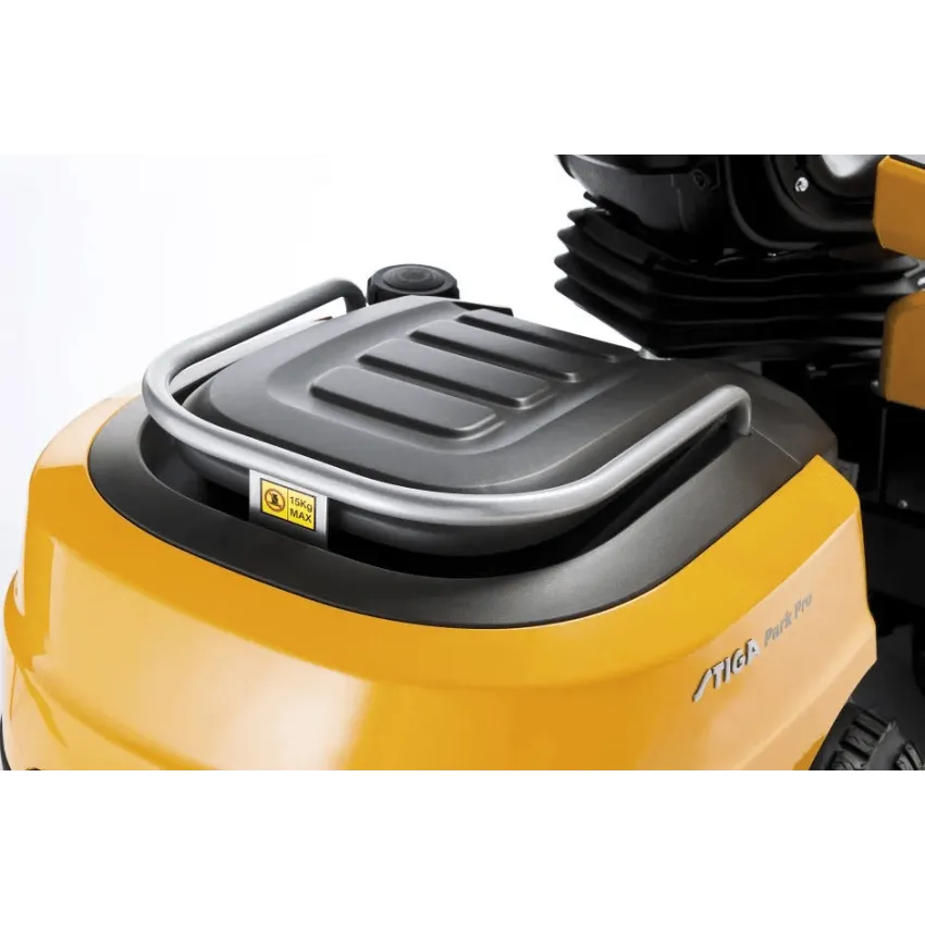 Райдер Stiga Park Pro 900 AWX – Мощен, Маневрен и Професионален С бензинов двигател Honda 688cc, 4x4 задвижване и Bluetooth